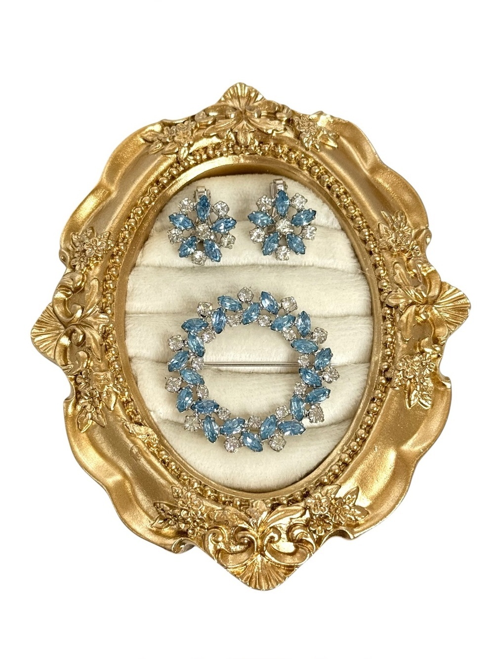 B.David blue & white crystal wreath brooch & matching clip-on earring set